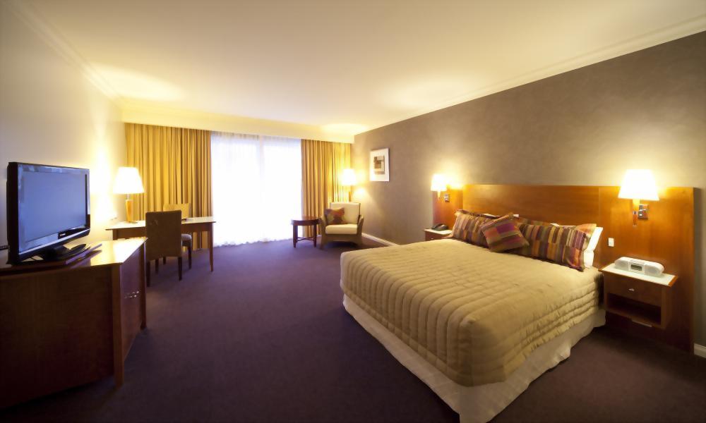 Century Inn Traralgon - King Suite